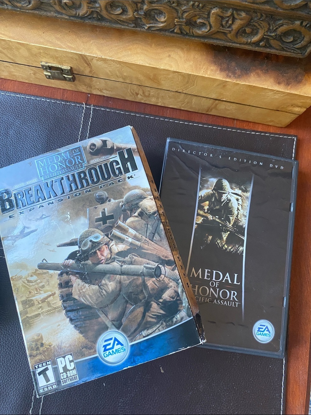 Medal of Honour PC CD-ROM WWII Video Game Set Breakthrough Pacific Assault Set 2